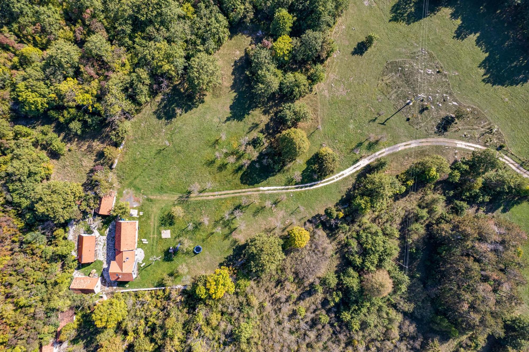 Sokol - Secret Forest House Gracac  ภายนอก รูปภาพ
